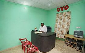 Hotel O Paras Guest House & Restaurant